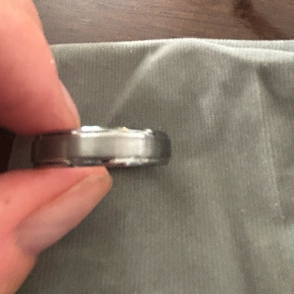Men’s Size 11 titanium (2) and sterling silver (1) rings - Picture 3 of 7
